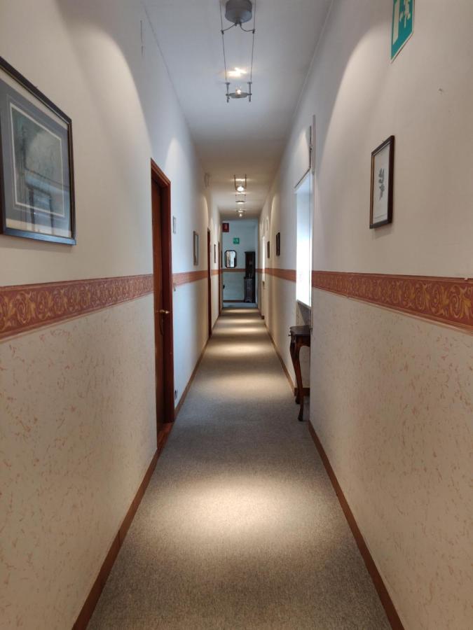 Hotel Il Rustichello Lonato Eksteriør billede