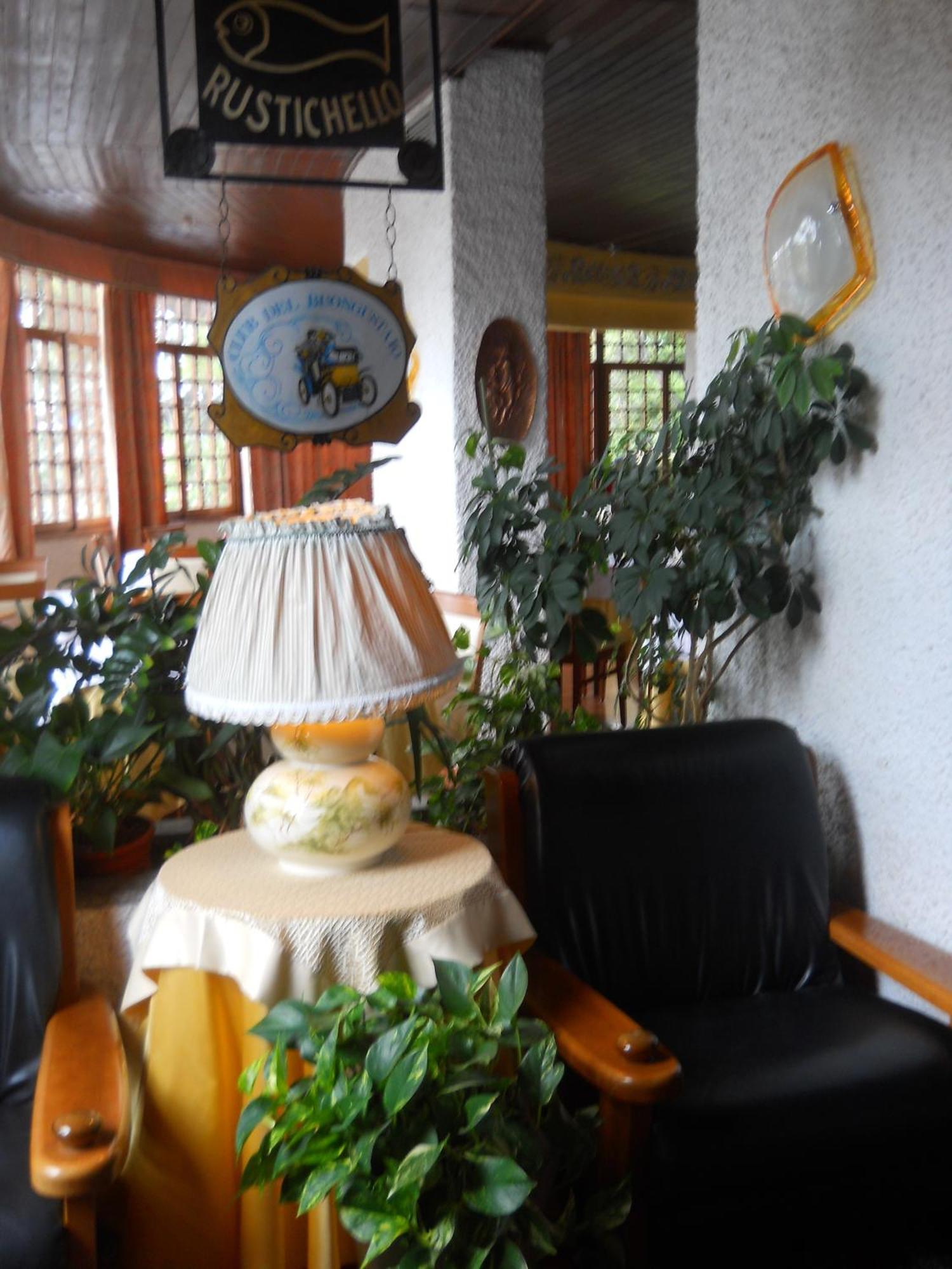Hotel Il Rustichello Lonato Eksteriør billede