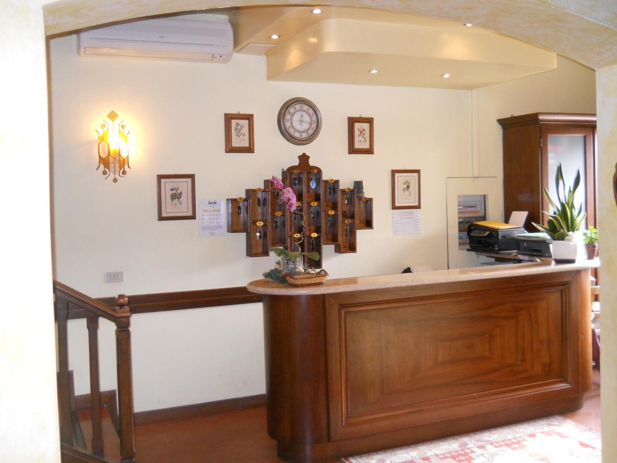 Hotel Il Rustichello Lonato Eksteriør billede