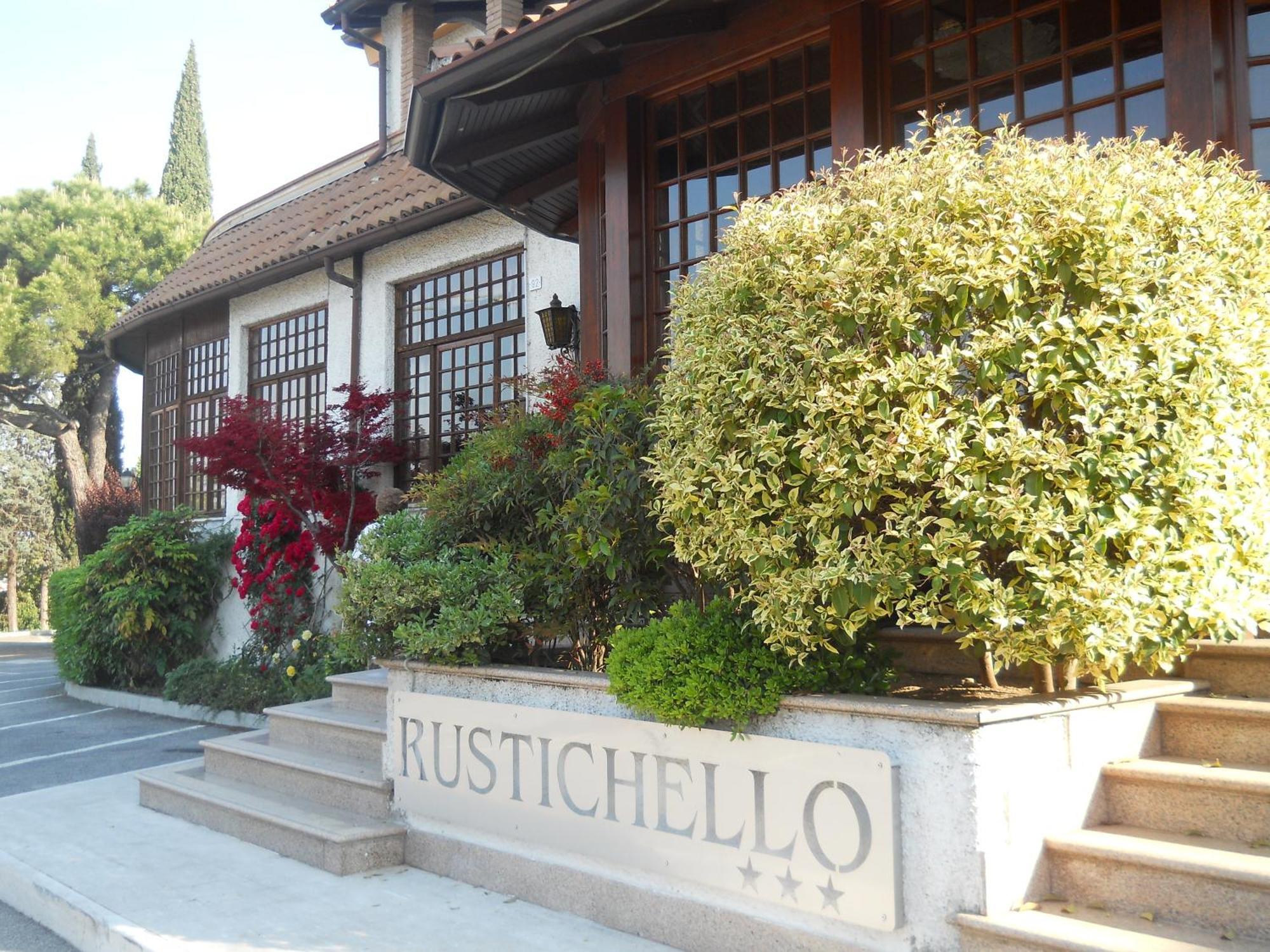 Hotel Il Rustichello Lonato Eksteriør billede