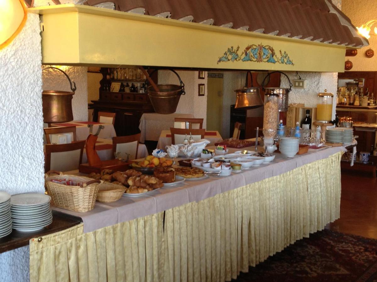 Hotel Il Rustichello Lonato Eksteriør billede